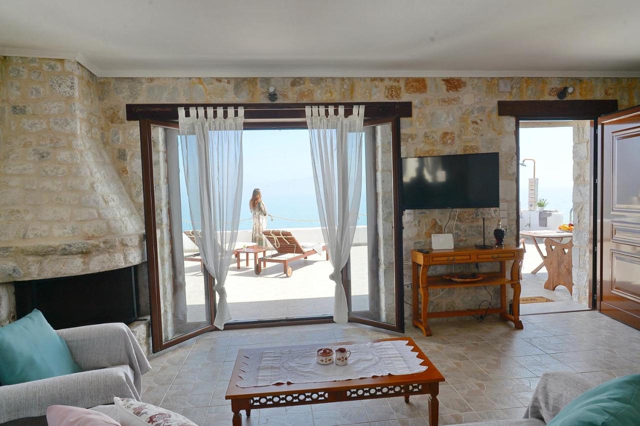 Antorina Beachfront Villas With Private Pools Kamari  Eksteriør billede