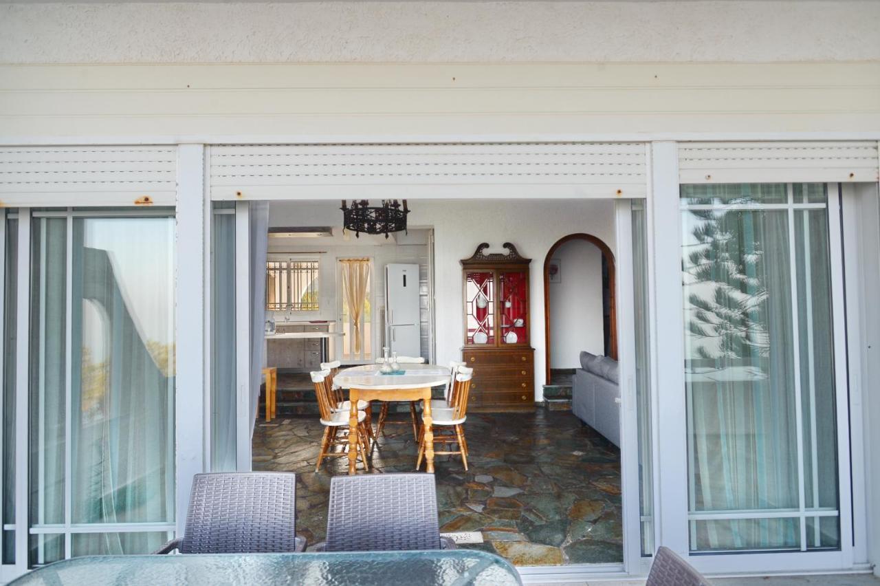 Antorina Beachfront Villas With Private Pools Kamari  Eksteriør billede