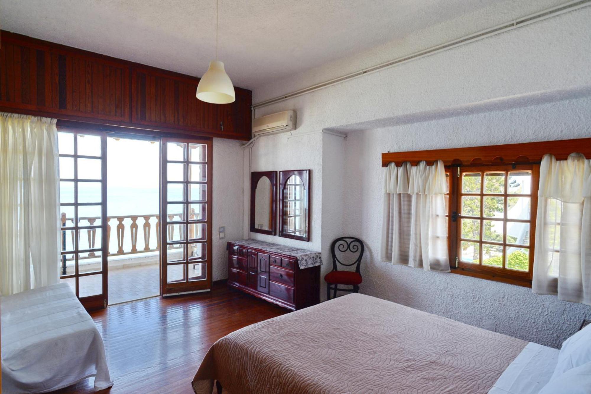 Antorina Beachfront Villas With Private Pools Kamari  Eksteriør billede